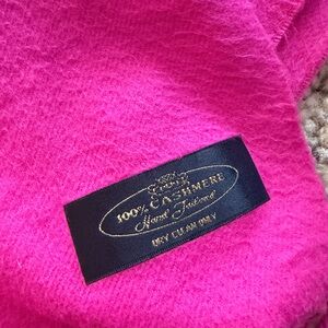 Luxurious Pink Cashmere Scarf Valentine’s Day
